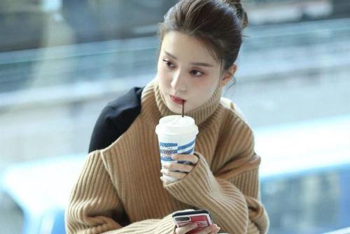 赵宝儿家庭背景